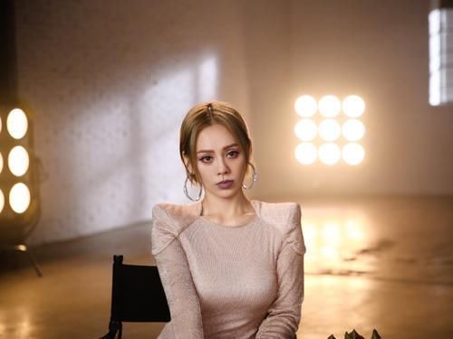  浪姐|靠《浪姐》圈粉的沈梦辰，私下更是穿衣达人，甜美帅气风随意切换