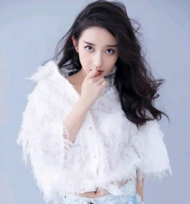  看中|《非诚勿扰》的＂最美观众＂，被导演看中后力捧，如今她怎样了？