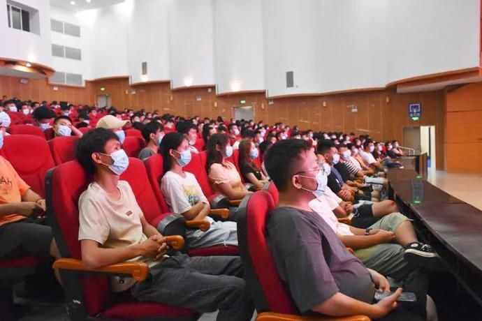 同行|【天下无诈】开学第一课 反诈与你同行
