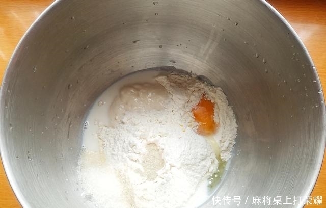  耐高糖酵母|学会用这种方法做面包，拉丝效果极佳，绵软又香醇，不信你也试试