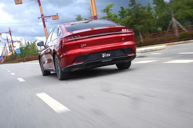 王朝|以山河赋能 比亚迪汉不辱王朝旗舰之名