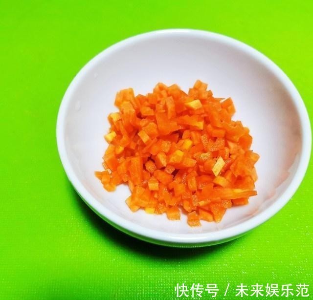  鸡蛋|吃腻了鸡蛋炒苦瓜，不妨来试试苦瓜鸡蛋饼