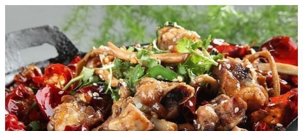  满屋飘香|好吃不腻、鲜辣下饭的家常菜，出锅上桌，满屋飘香，瞬间盘底光光