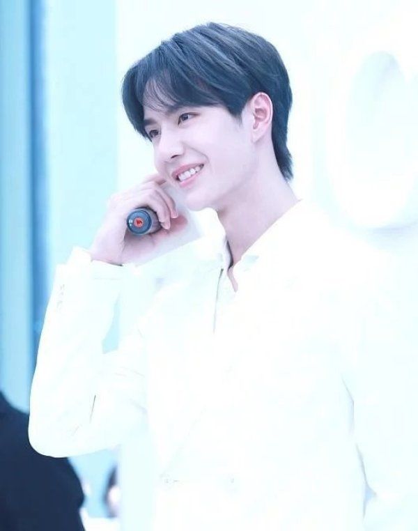  舞蹈|原来张艺兴和王一博早就合作过, 只不过一个是主角, 一个是配角?