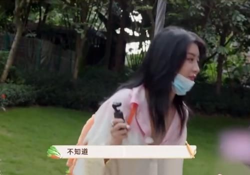  录制|赵小棠跟岳云鹏录制节目无人识，自嘲站的不够高，璇姐影响范围挺大