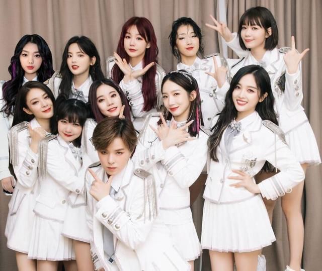  三代|三代同框！火箭少女与R1SE争团王，硬糖少女担任评委遭网友质疑