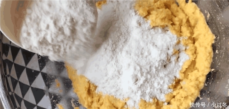  蒸锅|早餐教你用电饭锅做馒头, 比用蒸锅做的还简单, 馒头蓬松好吃