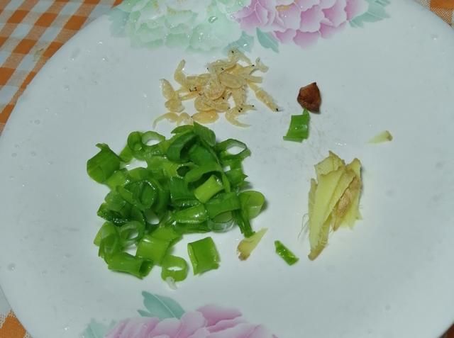 窍门|适合夏天喝的汤,豆腐三菌汤,三个窍门,鲜香嫩滑,好吃开胃下饭