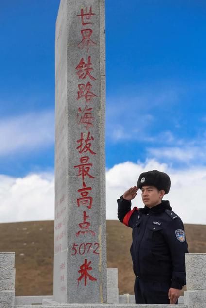 地上|那天，闪电就在耳边炸响，冰雹打在地上又弹在车上