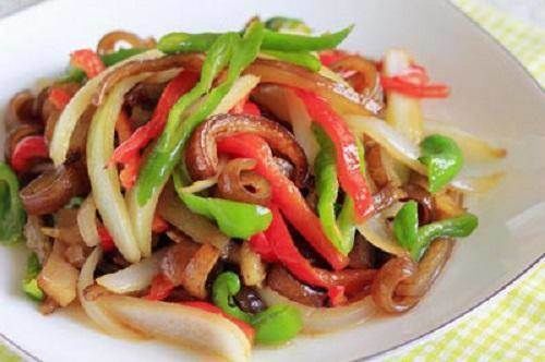 每顿|吃了半辈子洋葱,最爱这个吃法,一点都不油腻,每顿两碗饭才过瘾