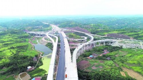 通车|成宜高速全线路基半幅贯通 预计年底建成通车