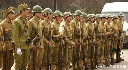 伪军|抗战中，汉奸也有高低之分？日军见到此种汉奸还得敬礼