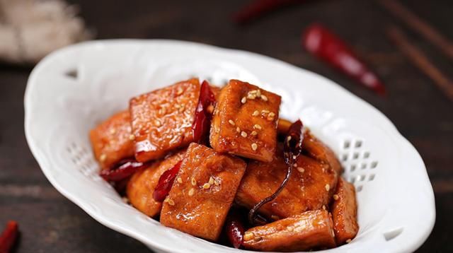  豆制品|比肉还好吃的零食，蜜汁豆干，做法简单，营养美味，好吃到不停口