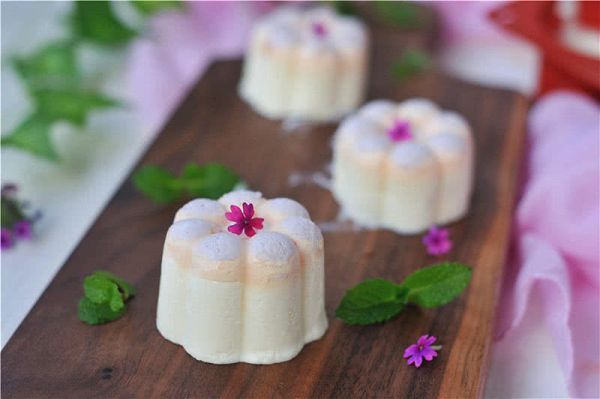 梅花|梅花双色果酱慕斯