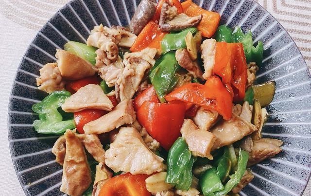 香辣|脆嫩爽口的双椒爆肚,香辣弹韧,百吃不厌,赶紧来瞧一瞧