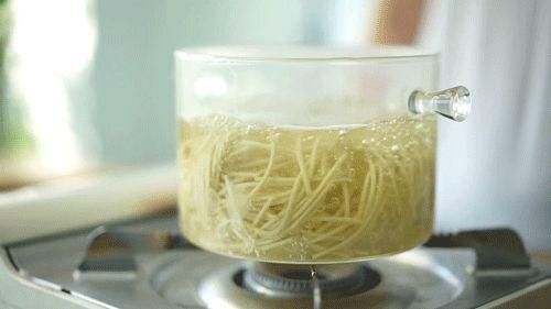 乡愁|6分钟还原地道堂食风味，这道热干面好吃到爆！一碗解乡愁