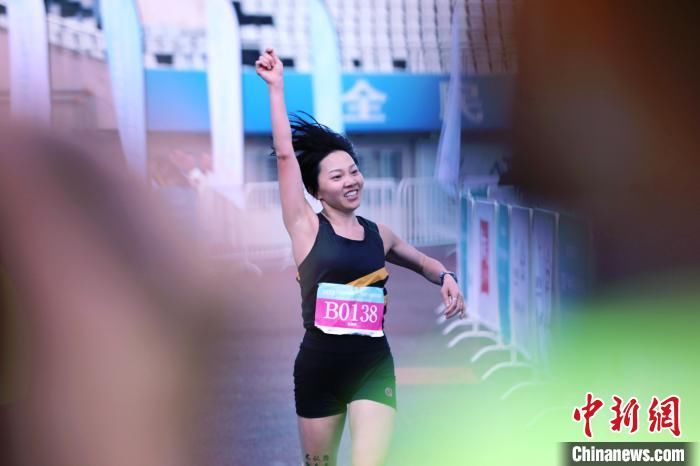 安徽宁国：城市公园马拉松跑出全民健身“加速度”