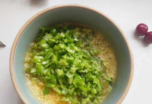  好吃|这才是青椒最好吃的做法，和鸡蛋一炒，营养美味，还特别下饭，香