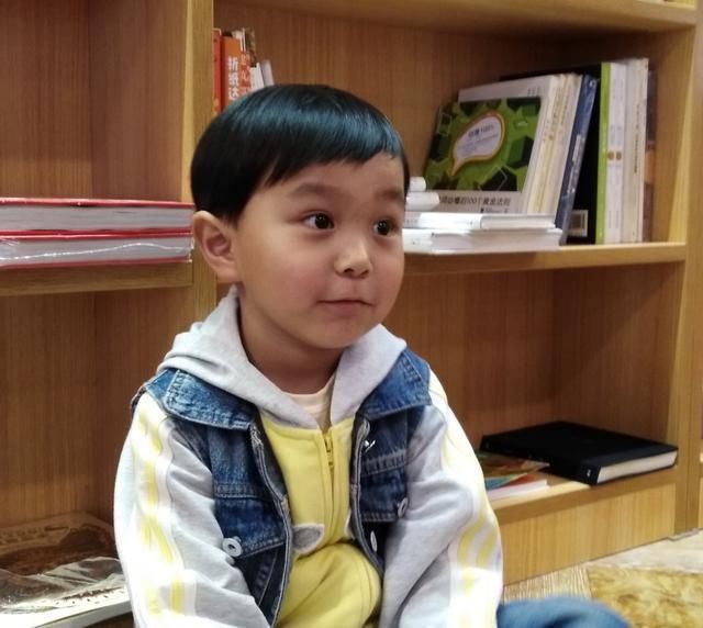 爸爸|他识字3千,熟背诗词5百多首,被称为小神童,爸爸道出背后的原因