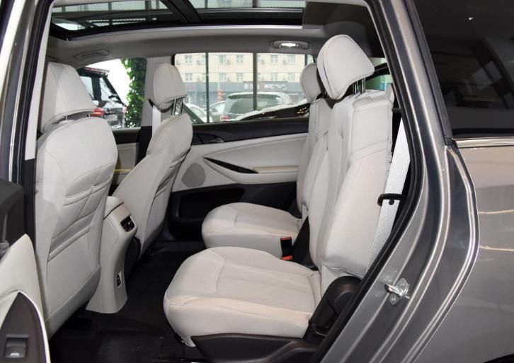 GL8|明明是一款实力派MPV，号称GL8小弟，为何却没人看？原因很简单