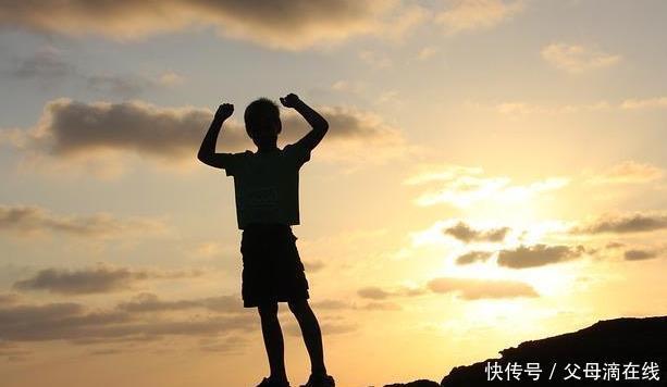 妈妈|语言有暗示作用,父母怎样用语言给孩子积极暗示?