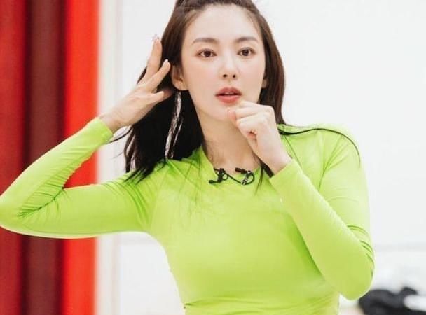  乘风破浪的姐姐|《浪姐》假选票和真锤子，票数相差巨大，引起争议，宁静怒不可遏