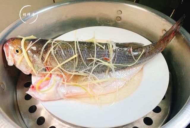 很重|不管蒸什么鱼,有种调料不能放,否则鱼肉又老又柴,腥味还很重