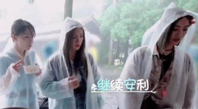 流口水|郑爽许佳琪谢可寅吃路边摊,“吃货三姐妹”上线,隔着屏幕流口水