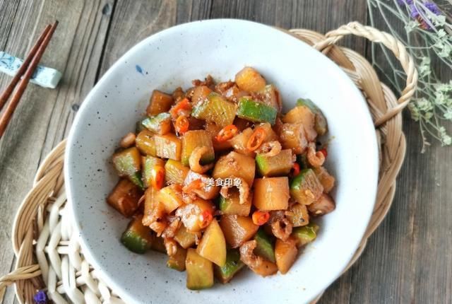 作用|秋吃萝卜赛人参,这做法一定要试试,简单一焖出锅比肉还香