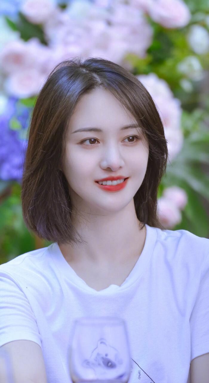  受欢迎|最受欢迎女演员大洗牌，杨紫跌出前3，赵丽颖仅排第6，第1实至名归