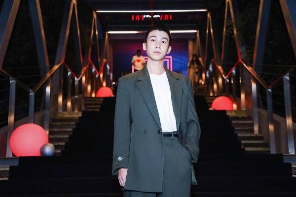  艺人|宁桓宇做爸爸啦！同届快乐男声华晨宇发展最好，其他人都怎么样了？