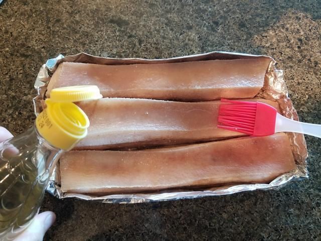 脆皮烧肉|五花肉这吃法太香了,酥脆不油腻,我家经常做,一次5斤不够吃