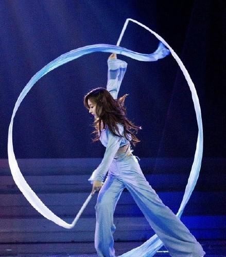  超强|《姐姐2》拟邀名单流出，阵容超强，网友：请来一半就赢了