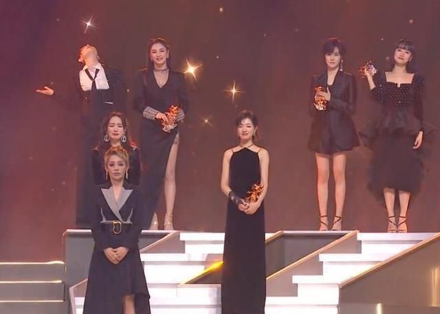  浪姐|浪姐成团之夜史诗级翻车，场面一度十分尴尬