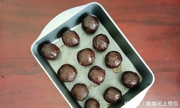 幸福|蛋黄酥,一口都是幸福!