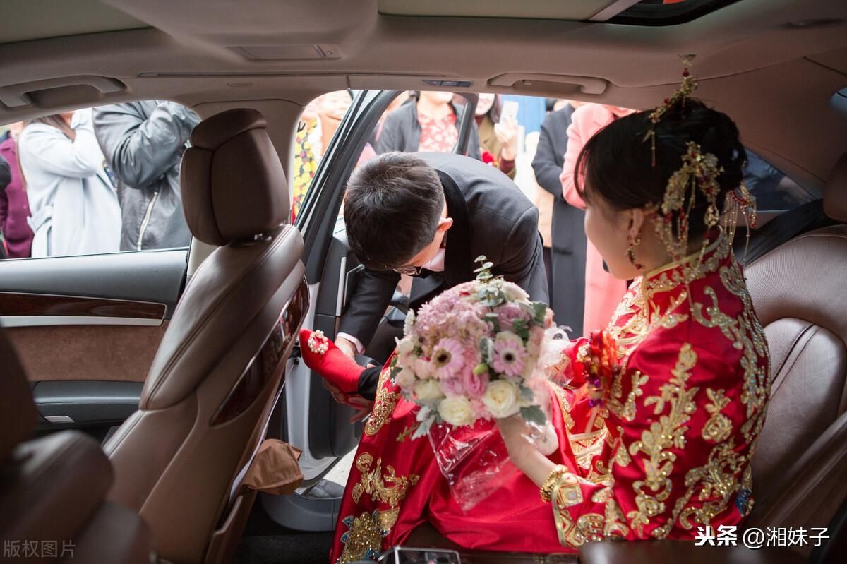 胡闹|迎亲时被亲戚闹婚，邵阳一新郎眼睛差点失明！这些婚闹如此胡闹，小心坐牢