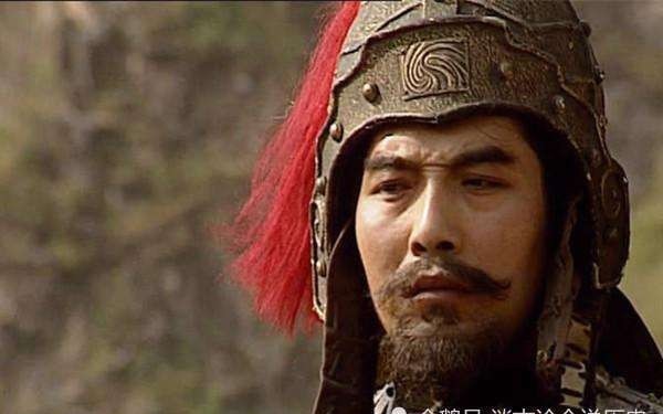 诸葛亮|魏延踢翻七星灯,诸葛亮为何不让姜维杀死他,关系到蜀汉的前程