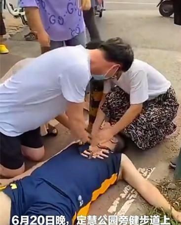  流血|北大青年医生跪下救援膝盖流血，心脏骤停男子痊愈，医生赞不绝口