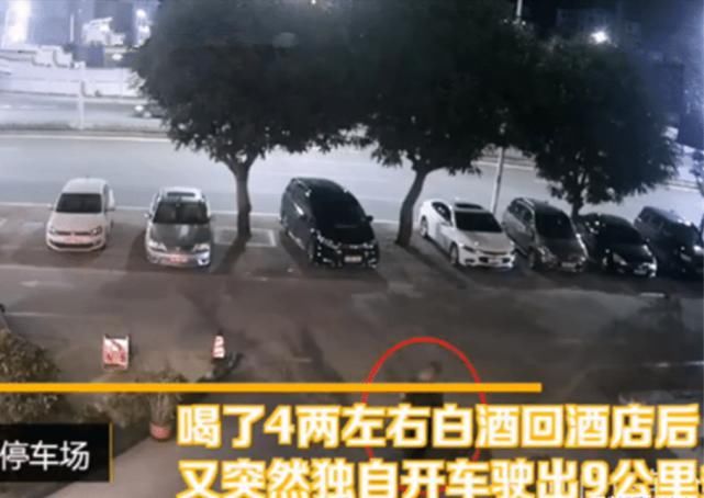  车主|男子醉驾开凯迪拉克翻车，反问交警：我怎么在这，车子咋成这样了？