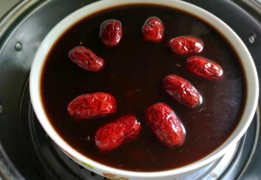 层糯米|红糖糯米饭的家常做法,这样做软糯香甜,孩子超喜欢,太好吃了