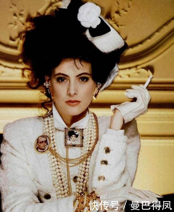 金链|“大金链”重回时尚巅峰!配上它洋气又吸睛,时尚达人都爱不释手