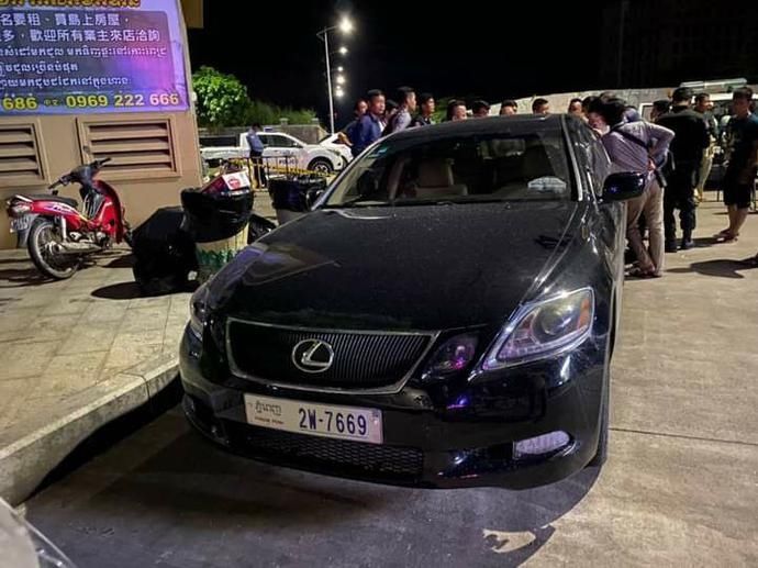 上演|惊心动魄！警方深夜追捕毒贩上演“生死时速”