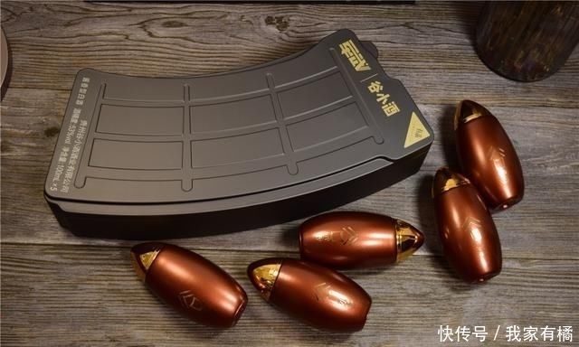 设计|小米有品联名子弹酒,金属弹匣造型,专为军迷设计