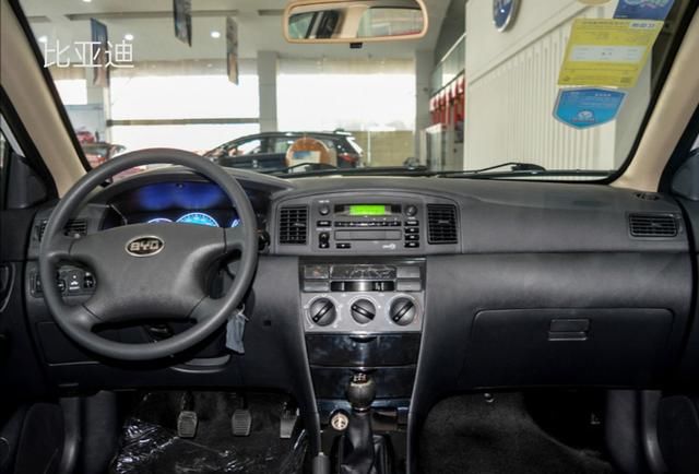  比亚迪|同样是低价车，比亚迪F3和奇瑞艾瑞泽5谁更值得买？