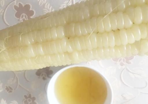  玉米|要带叶子一起煮吗？添加佐料吗？好多人做错了，煮玉米技巧有2点