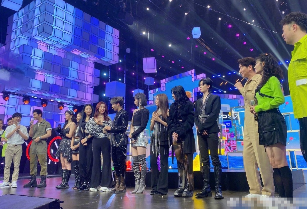  快本|THE9合体《快本》，却被曝录到一半只剩三人，粉丝真生气了