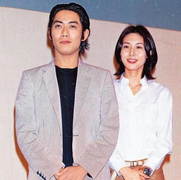 传与|47岁“日剧女王”松岛菜菜子疑似婚变，被传与老公分居，已育两女儿