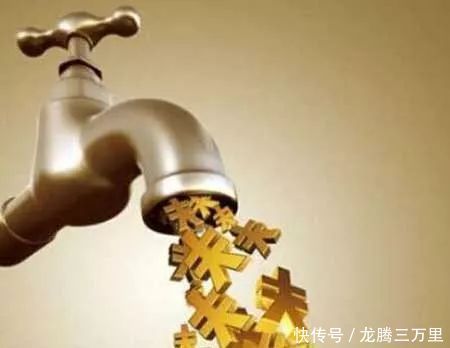  骗人|股票群遇荐股套路，收取服务费保证收益都是骗人陷阱