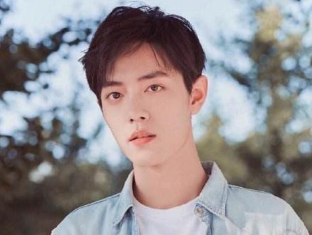  拍摄|《有翡》拍摄完成，赵丽颖王一博罕见剧照爆出，两人互怼被笑翻了