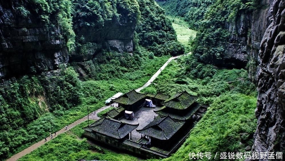  古庙|俗语：“宁可野宿荒坟，不可夜居古庙”啥意思？可惜十人九不知！